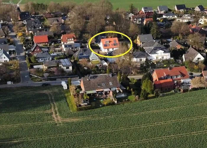 Helle, Grosszuegige Ferienwohnung Fuer 2 - 3 Personen Mit Parkplatz + E-Ladestation In Buchholz, Nordheide